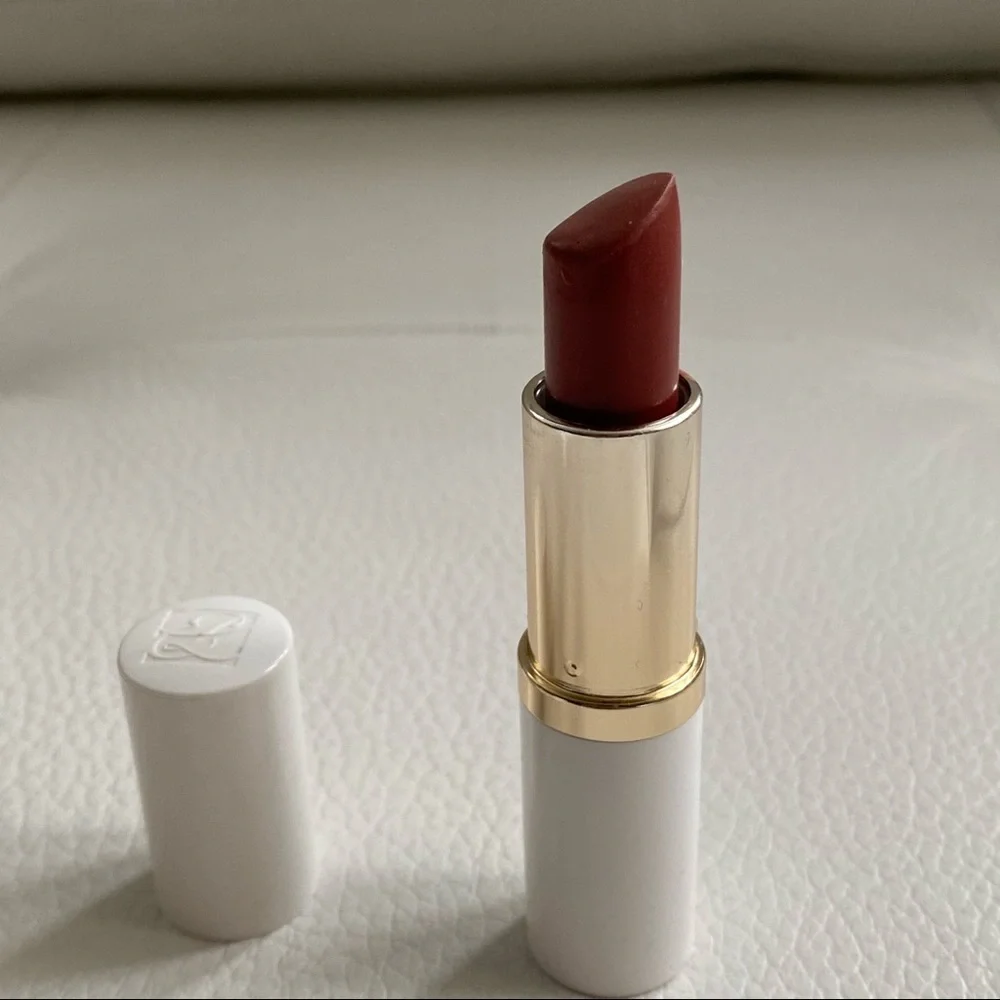 Estee Lauder 17 Rose Tea Creme Lipstick